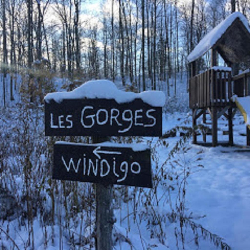 Paradis Sauvage Geronimo Saint-Etienne-de-Bolton Exterior photo